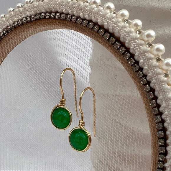 BRIGHT Green Agate and Gold Wire Wrapped Minimalist Earrings - Picture 4 of 11
